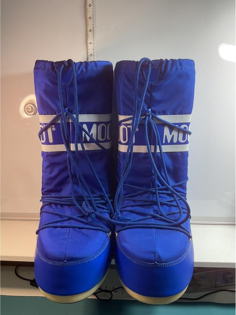 Moon Boots Electric Blue Mid-Calf Sz 9-10 NEW
